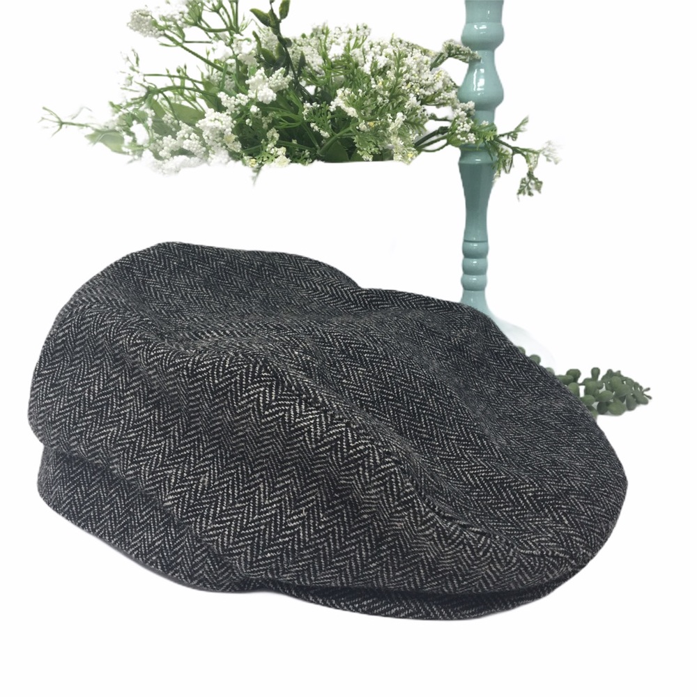 Gap Newsboy Wool Blend Tweed Cabbie. Size Small